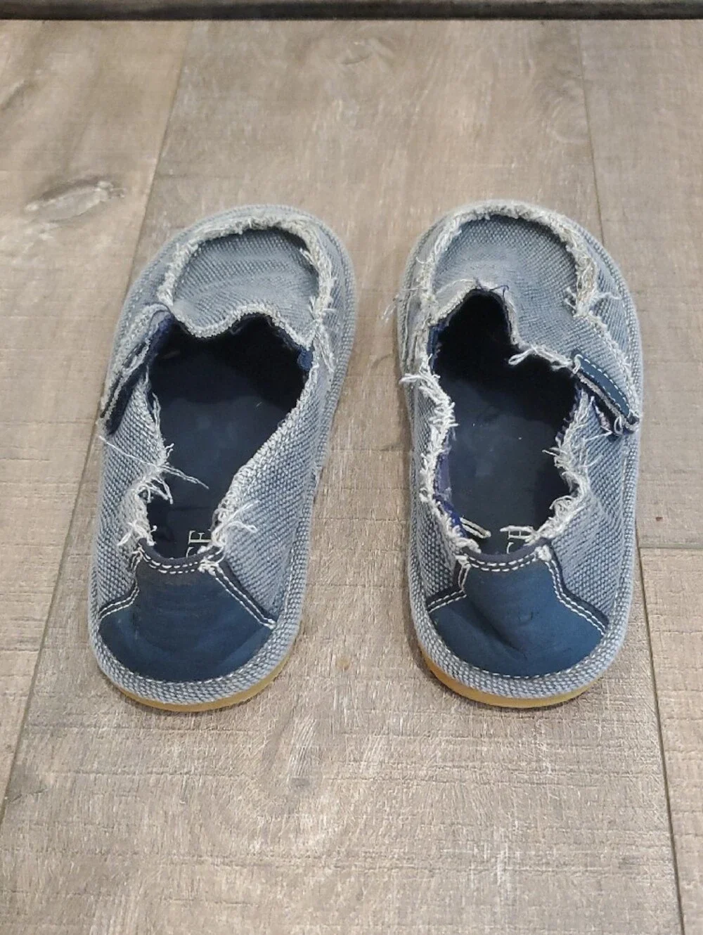 The Children's Place Frayed Slip-On Velcro Shoes 12c